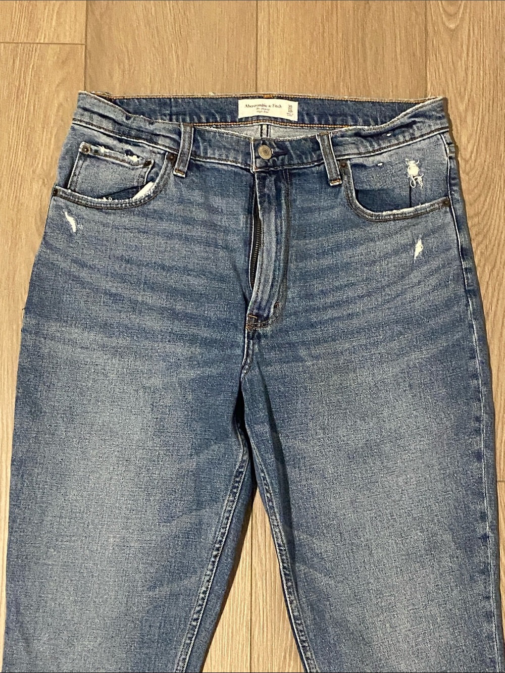 A&F The Skinny High Rise Jeans - Picture 7 of 14